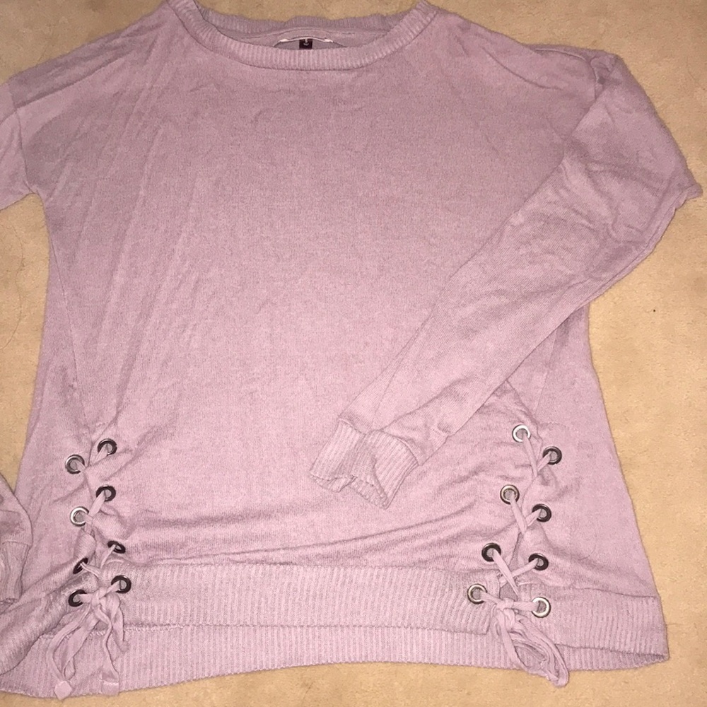 ⭐️Lilac Side Stitch Sweater-Like Shirt